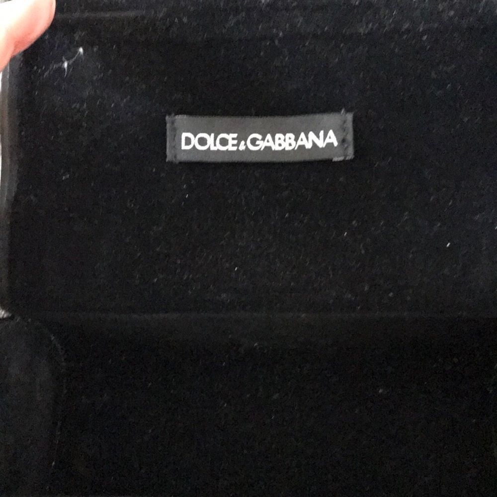 Dolce Gabbana Black sunglasses and hard case - Picture 5 of 8
